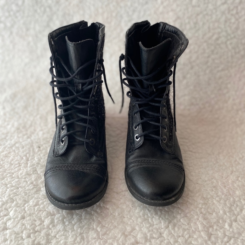 Combat boots